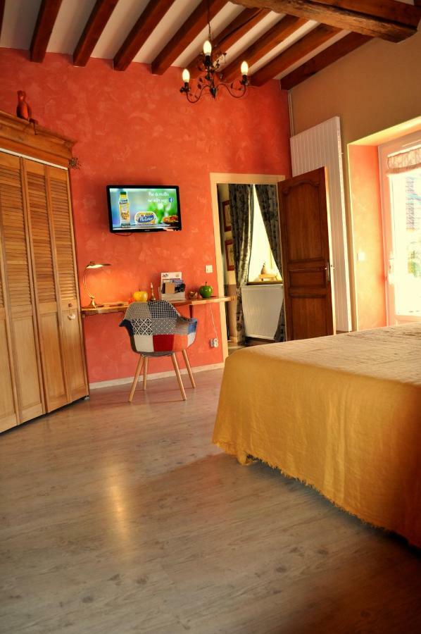 B&B Le Bourg D'Aunou, Petit Dejeuner Compris エクステリア 写真